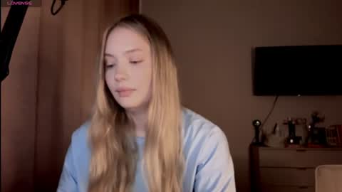 Snapshot of melanie__murr chatting on 06-16-26, 09:34 melanie__murr online show from 06-16-26, 09:34