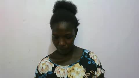 Snapshot of melanie_bae1 chatting on 05-07-26, 05:40 melanie_bae1 online show from 05-07-26, 05:40