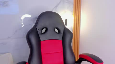 Melanie Bonelli online show from 10-16-25, 08:10