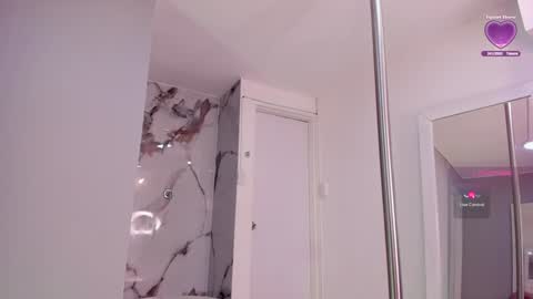 Snapshot of melanie_milleer chatting on 01-17-25, 06:36 Melanie Miller online show from 01-17-25, 06:36