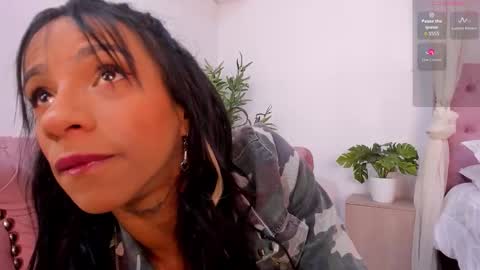 Snapshot of melanie_milleer chatting on 10-20-25, 06:25 Melanie Miller online show from 10-20-25, 06:25