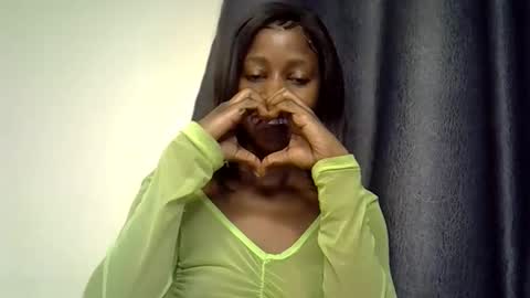 Snapshot of melanie_nay chatting on 09-19-25, 05:20 melanie_nay online show from 09-19-25, 05:20