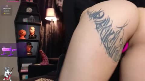 Mel online show from 09-30-25, 03:00