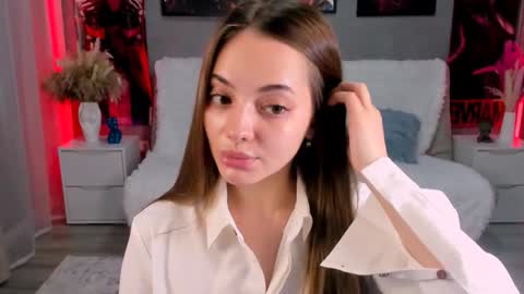MelanieAlves online show from 10-07-25, 02:20