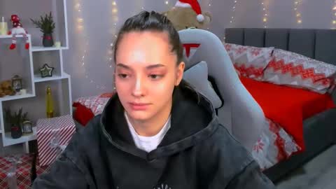 MelanieAlves online show from 01-15-26, 06:51