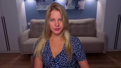 Snapshot of melaniebennett chatting on 07-16-26, 09:26 Melanie Bennett online show from 07-16-26, 09:26
