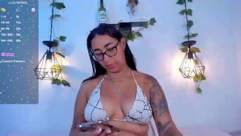 Melanie online show from 07-12-26, 03:36