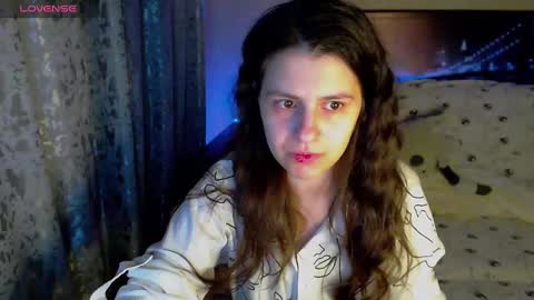 Snapshot of melaniemoor chatting on 12-11-24, 01:49 Melanie Milena online show from 12-11-24, 01:49