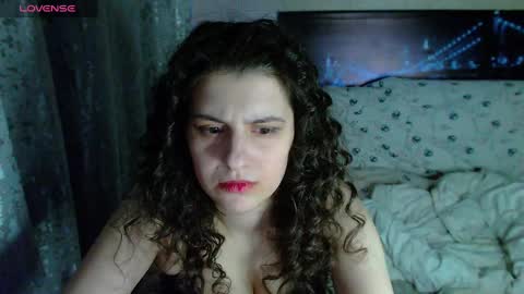 Snapshot of melaniemoor chatting on 01-04-25, 01:42 Melanie Milena online show from 01-04-25, 01:42