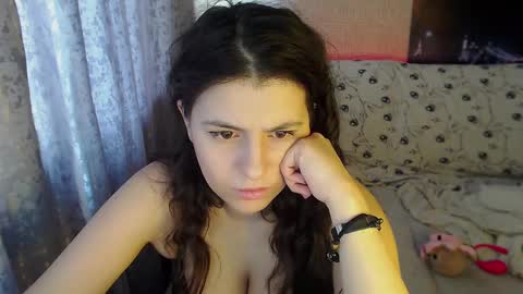 Snapshot of melaniemoor chatting on 02-07-25, 10:19 Melanie Milena online show from 02-07-25, 10:19