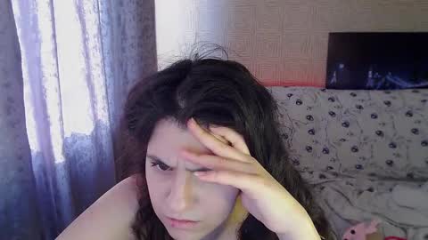 Snapshot of melaniemoor chatting on 02-07-25, 01:22 Melanie Milena online show from 02-07-25, 01:22