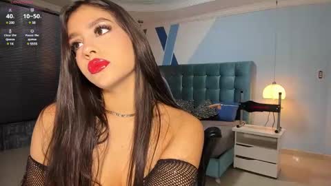 Snapshot of melanierioss_ chatting on 01-29-25, 12:56 online show from 01-29-25, 12:56