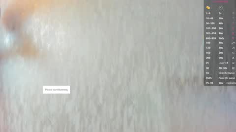 Snapshot of melanierioss_ chatting on 10-10-25, 01:43 online show from 10-10-25, 01:43