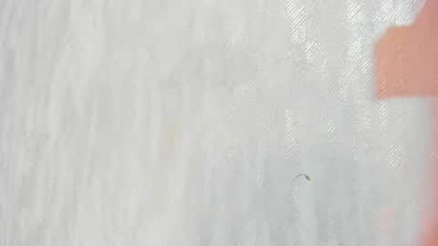 Snapshot of melanierioss_ chatting on 06-14-26, 01:13 online show from 06-14-26, 01:13