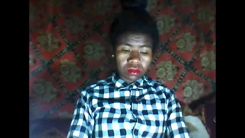 Snapshot of melanih chatting on 10-06-25, 12:08 melanih online show from 10-06-25, 12:08