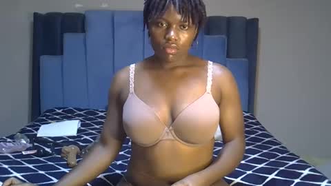 Moon online show from 04-25-26, 01:08