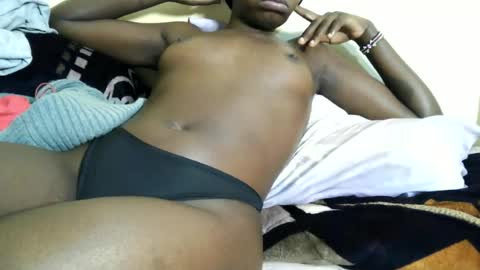 Snapshot of melanin_princess2 chatting on 06-22-26, 10:40 melanin_princess2 online show from 06-22-26, 10:40