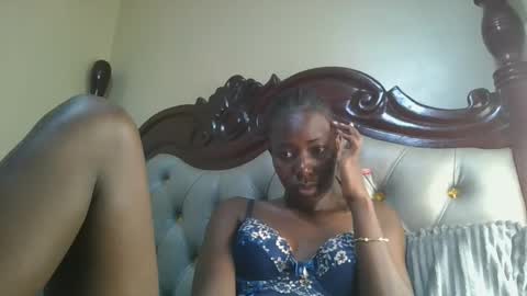 Snapshot of melaninblue chatting on 01-12-26, 09:58 melaninblue online show from 01-12-26, 09:58