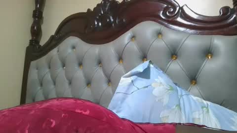 Snapshot of melaninblue chatting on 03-01-26, 12:40 melaninblue online show from 03-01-26, 12:40