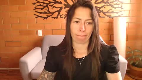 Snapshot of melanny_69 chatting on 09-20-25, 12:17 Melanny online show from 09-20-25, 12:17