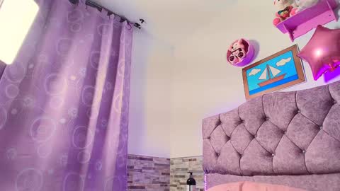 Snapshot of melannytaylor_1 chatting on 01-19-25, 07:57 Melanny taylor online show from 01-19-25, 07:57