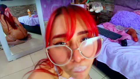 Snapshot of melannytaylor_1 chatting on 09-15-25, 09:04 Melanny taylor online show from 09-15-25, 09:04
