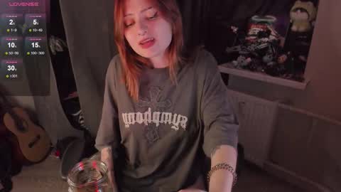 Ash online show from 10-20-25, 07:03