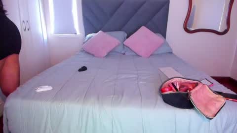 melany_arizaaa online show from 06-25-26, 10:14