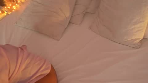 Mellanya online show from 03-28-26, 07:19