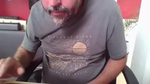 Snapshot of melbguy_075 chatting on 01-09-25, 03:04 melbguy_075 online show from 01-09-25, 03:04