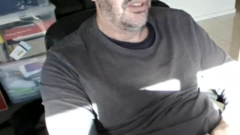 Snapshot of melbguy_075 chatting on 08-07-26, 12:34 melbguy_075 online show from 08-07-26, 12:34