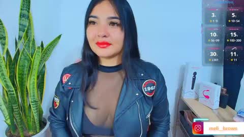    Independent model online show from 04-17-26, 04:15