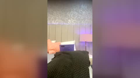 MELIE online show from 04-06-26, 11:11