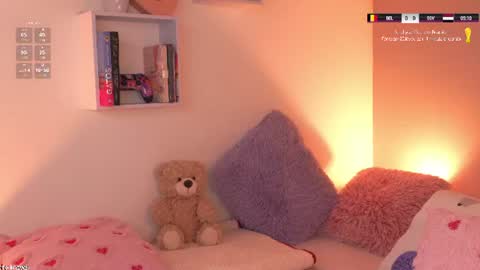 Meli           online show from 06-15-26, 07:05
