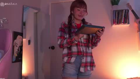 Snapshot of meliflua_a chatting on 07-03-26, 06:58 Meli online show from 07-03-26, 06:58