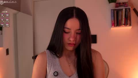 Snapshot of meliflua_a chatting on 07-27-26, 06:37 Meli online show from 07-27-26, 06:37