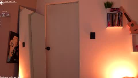 Snapshot of meliflua_a chatting on 07-30-26, 06:40 Meli online show from 07-30-26, 06:40