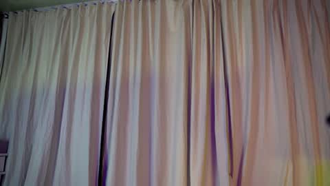 MelinaSmith  online show from 06-25-26, 11:20
