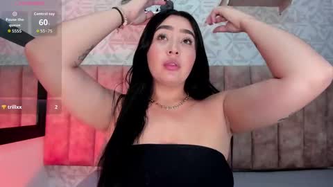 Snapshot of melinacruzz chatting on 09-15-25, 04:12 Mel online show from 09-15-25, 04:12