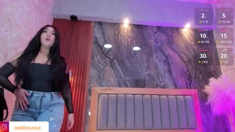 Snapshot of melinacruzz chatting on 02-18-26, 12:34 Mel online show from 02-18-26, 12:34