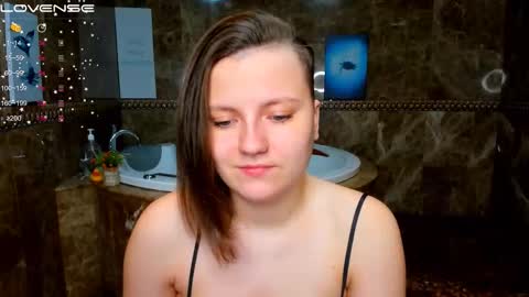 Snapshot of melindat chatting on 11-24-25, 12:21 Melinda online show from 11-24-25, 12:21