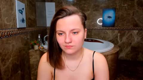 Snapshot of melindat chatting on 01-15-26, 12:59 Melinda online show from 01-15-26, 12:59