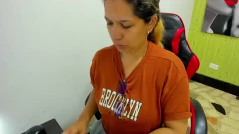 Melisa online show from 06-21-26, 01:46