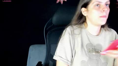 Melissa online show from 10-17-25, 01:46