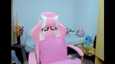 Snapshot of melisaking12 chatting on 01-03-25, 01:59 Melisa King online show from 01-03-25, 01:59