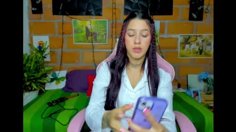 Snapshot of melisaking12 chatting on 01-15-25, 01:02 Melisa King online show from 01-15-25, 01:02