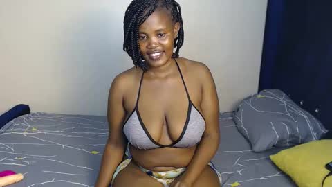 Melissa online show from 10-11-25, 04:27