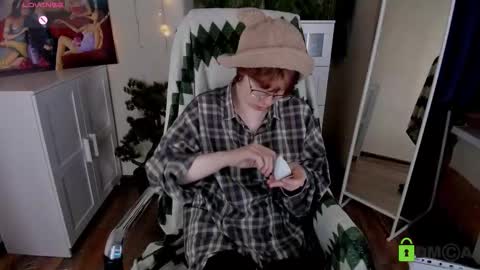 Melissa online show from 11-30-25, 03:38