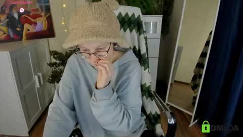 Melissa online show from 12-14-25, 02:11