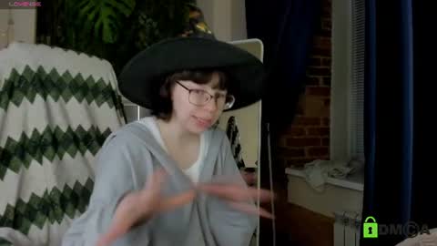 Melissa online show from 06-18-26, 12:00
